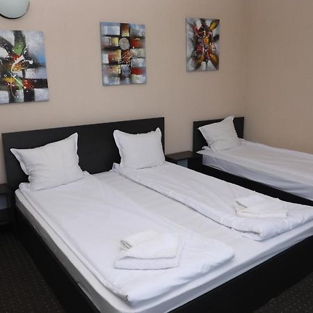Опълченец Hotel Shipka Ngoại thất bức ảnh